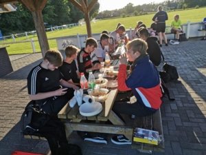 b2-jugend-grillen